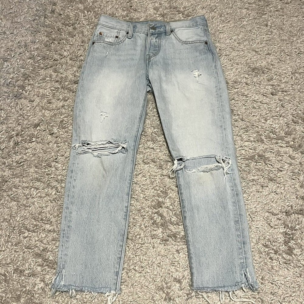 Levi's 501 Tapered Leg Light Wash Distressed Raw Hem Button-Fly Denim Jeans 27